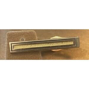 VTG Men's Gold Tone 1 3/8" Tie clasp